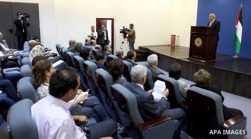 Palestinian Prime Minister, Salam Fayyad, speaks during conference press, in the West Bank city of Ramallah, on Sep. 11, 2012. Photo by Mustafa Abu Dayeh. Photo by Mustafa Abu Dayeh