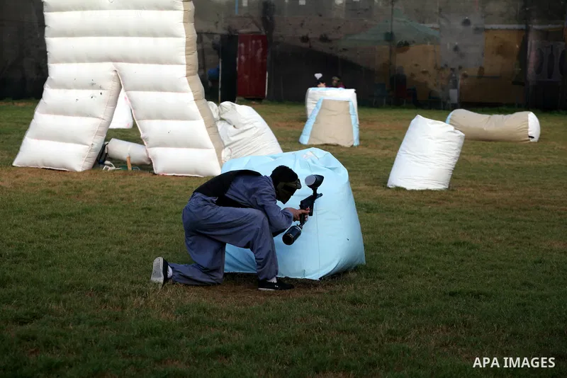 Palestinian youths play paintball at Si Lamy park southern Gaza Strip on Sept 13, 2012. Photo by Majdi Fathi