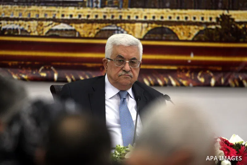 Palestinian President Mahmoud Abbas (Abu Mazen) meets with of the Palestinian leadership, in the West Bank city of Ramallah, on Sep. 15, 2012. Photo by Issam Rimawi