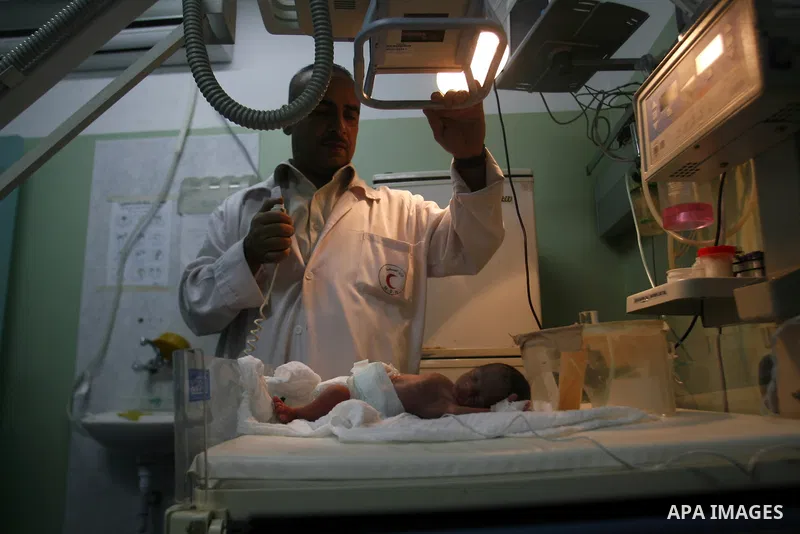 Palestinian nurses training during the project "safe delivery" at Emirates Hospital in Rafah in Gaza Strip on Sep.17, 2012. Photo by Eyad Al Baba