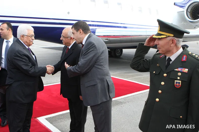 Palestinian President Mahmoud Abbas ( Abu Mazen ) arrives to the Turkish capital Ankara to meet with Turkish Prime Minister Recep Tayyip Erdogan, Sept. 21, 2012. Photo by Thaer Ganaim