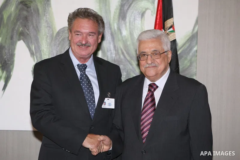 Palestinian President Mahmoud Abbas meets with the Prime Minister of Luxembourg Jean Asselborn, in New York, on Sept. 24, 2012. Photo by Thaer Ganaim