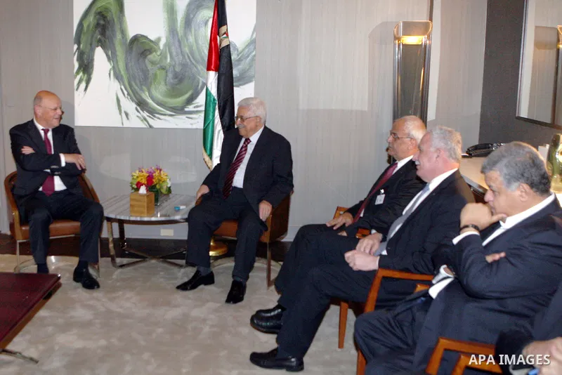 Palestinian President Mahmoud Abbas meets with the Minister of Foreign Affairs of the Netherlands Uri Rosenthal, in New York, on Sept. 24, 2012. Photo by Thaer Ganaim