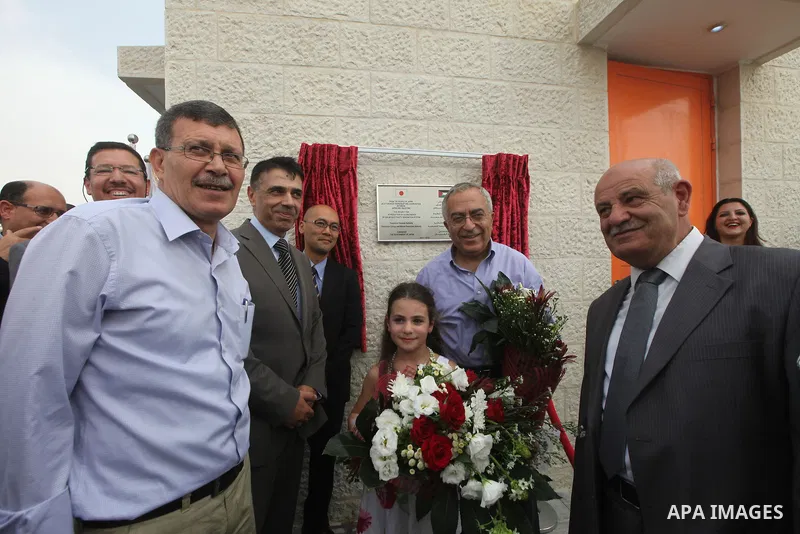 Palestinian Prime Minister Salam Fayyad inspects Agricultural and Industrial Zone in the occupied West Bank city of Jericho on September 30, 2012. Photo by Mustafa Abu Dayeh