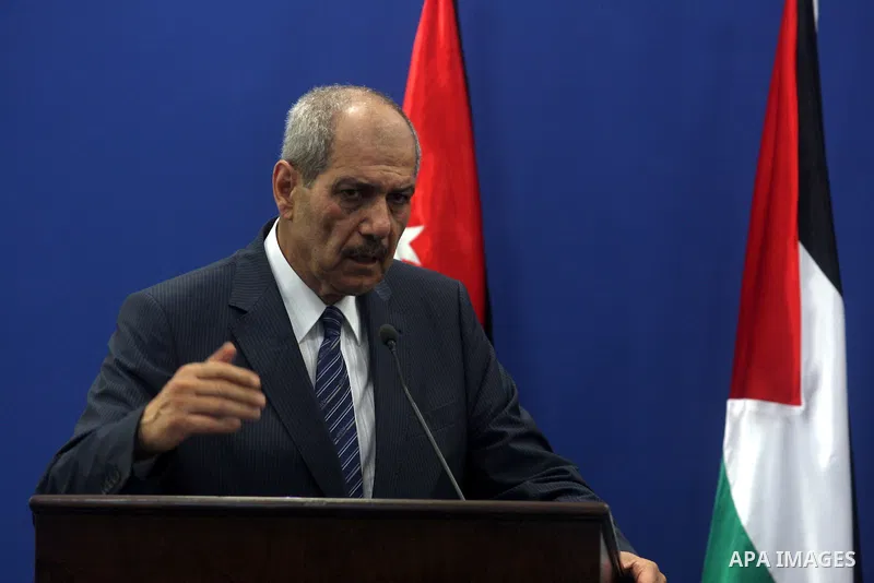 Jordanian Prime Minster Fayez al-Tarawneh during a press conference with his Palestinian counterpart Salam Fayyad (unseen) at Fayyad's office in the West Bank city of Ramallah, 04 October 2012. Photo by Issam Rimawi
