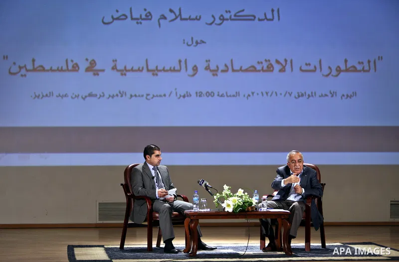 Palestinian Prime Minister speaks during a seminar about "Economic and Political Developments in Palestine" at al-Najah National University, in the West Bank city of Nablus, Oct. 07, 2012. Photo by Mustafa Abu Dayeh