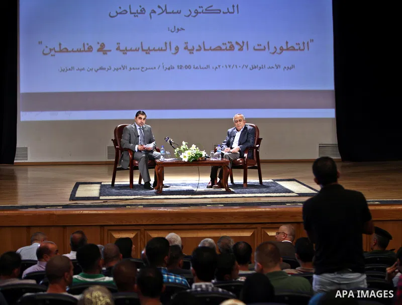 Palestinian Prime Minister speaks during a seminar about "Economic and Political Developments in Palestine" at al-Najah National University, in the West Bank city of Nablus, Oct. 07, 2012. Photo by Mustafa Abu Dayeh