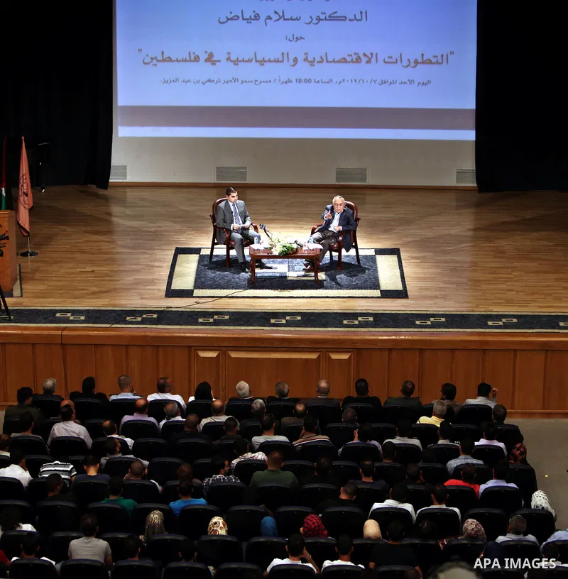 Palestinian Prime Minister speaks during a seminar about "Economic and Political Developments in Palestine" at al-Najah National University, in the West Bank city of Nablus, Oct. 07, 2012. Photo by Mustafa Abu Dayeh