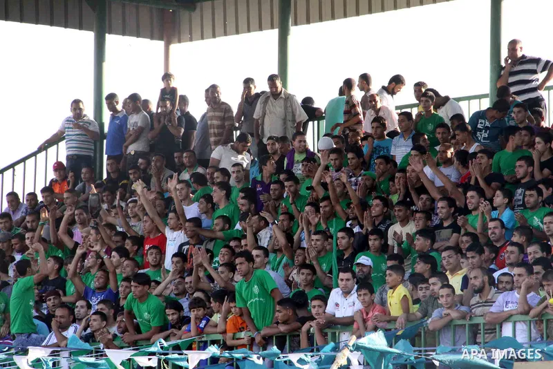 Palestinian soccer team of Rafah Youth and the team of Rafah Services, play during match in Gaza city on Oct. 14, 2012. Photo by Alaa Shamaly