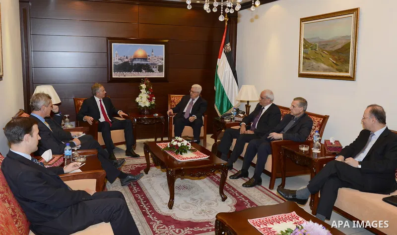 Palestinian President Mahmoud Abbas (Abu Mazen) meets with the Middle East quartet's envoy, Tony Blair, in the West Bank city of Ramallah on October. 21, 2012. Photo by Thaer Ganaim