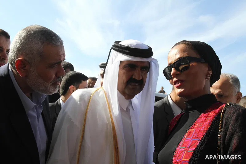 Palestinian Prime Minister in Gaza strip, Ismail Haniyeh, the Emir of Qatar Sheikh Hamad bin Khalifa al-Thani and Qatar's First Lady Sheikha Mozah bint Nasser al-Missned attend a cornerstone laying ceremony for a hospita...