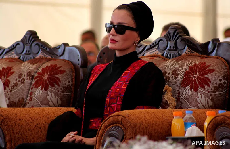 Qatar's First Lady Sheikha Mozah bint Nasser al-Missned attends a cornerstone laying ceremony for Hamad, a new residential neighbourhood in Khan Younis in the southern Gaza Strip, 23 October 2012. The Emir of Qatar enter...