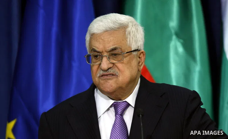 Palestinian President Mahmoud Abbas, right, and Bulgarian President Rosen Plevneliev (not seen) hold a joint press conference following their meeting in the West Bank city of Ramallah, Oct. 24, 2012. Photo by Issam Rimaw...