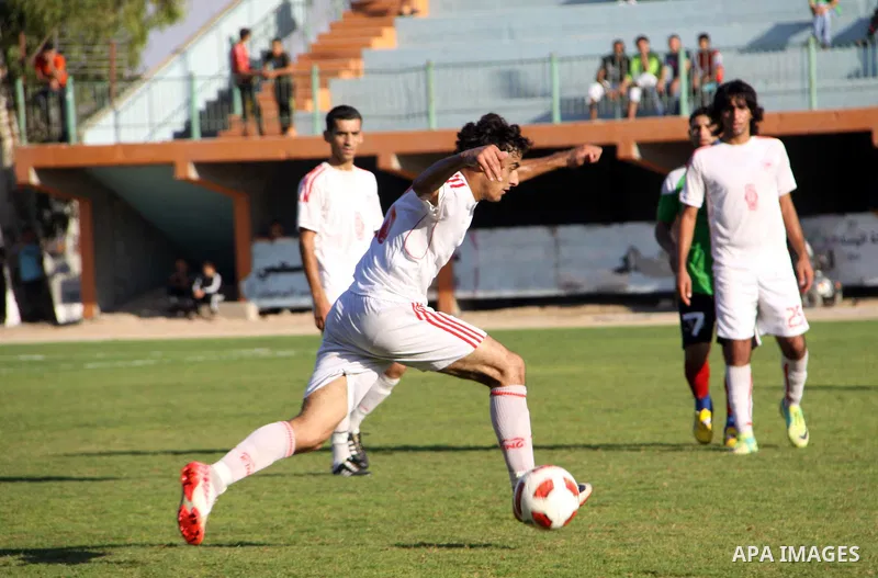 The Palestinian team of Union Shijaia and the team of Gaza Sports during the Palestinian league in Gaza city on Oct. 29, 2012. Photo by Alaa Shamaly