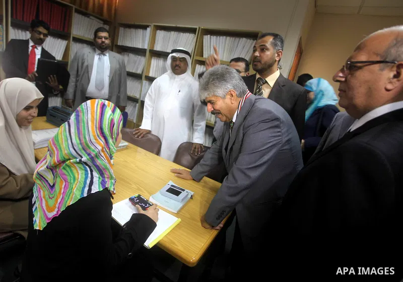 Secretary General of the Royal Charity Organization in the Kingdom of Bahrain, Mustafa al-Sayed visits the Islamic University , in Gaza City, on November 1, 2012. Photo by Ashraf Amra