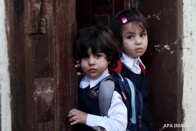 Palestinian children stand at the entrance to thier house at the Shati Palestinian refugee camp in Gaza City on November 3, 2012. The issue of refugees is one of the thorniest elements of the Palestinian-Israeli conflict...