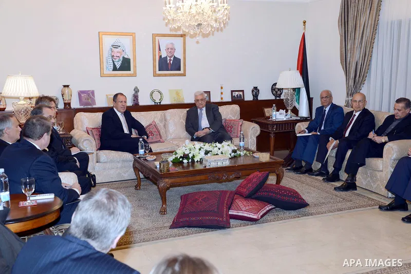 Palestinian President Mahmoud Abbas meets with Russian Foreign Minister Sergey Lavrov in the Jordanian capital Amman, 06 November 2012. Photo by Thaer Ganaim
