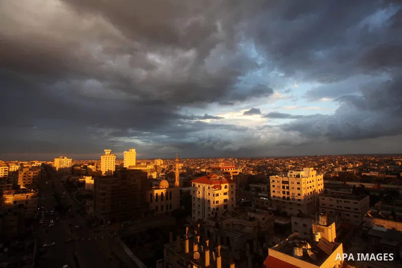 A general view shows the east of Gaza City at the security border with Israel in the central of Gaza strip, November 12, 2012. During a meeting with 50 foreign ambassadors Israeli Prime Minister Benjamin Netanyahu briefe...