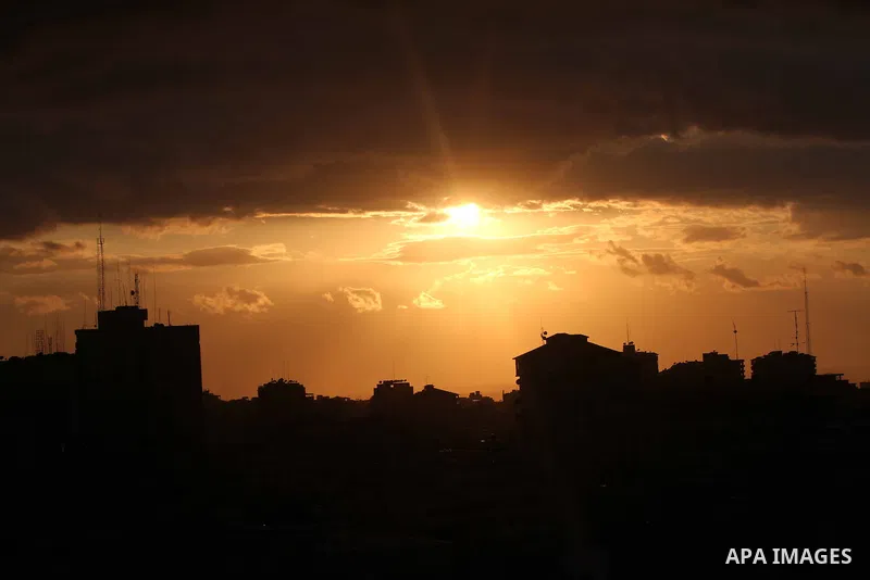 A general view shows Gaza City from the top in the central of Gaza strip, November 12, 2012. During a meeting with 50 foreign ambassadors Israeli Prime Minister Benjamin Netanyahu briefed them on the recent violence in t...