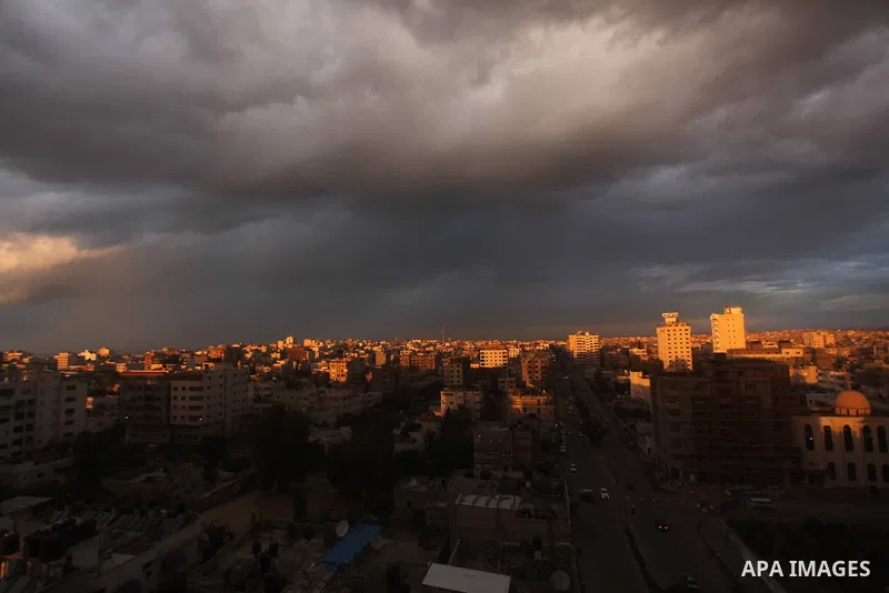 A general view shows the east of Gaza City at the security border with Israel in the central of Gaza strip, November 12, 2012. During a meeting with 50 foreign ambassadors Israeli Prime Minister Benjamin Netanyahu briefe...