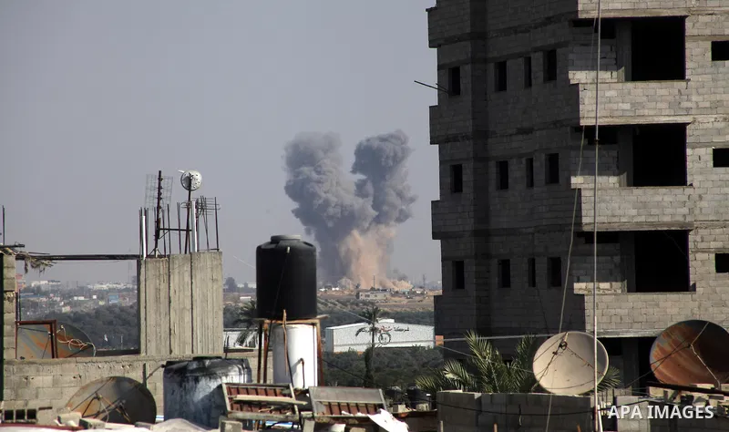 Smoke rise after an Israeli air strike in the central Gaza Strip November 20, 2012. The U.N. chief called for an immediate ceasefire in the Gaza Strip on Tuesday and U.S. Secretary of State Hillary Clinton headed to the...
