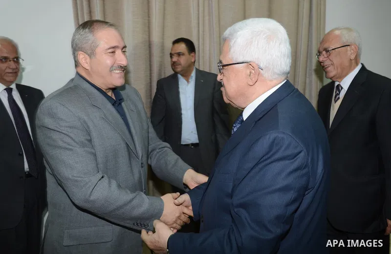 Palestinian President Mahmoud Abbas meets with Jordanian Foreign Minister Nasser Judeh in the West Bank city of Ramallah, Wednesday, Nov. 20, 2012. Photo by Thaer Ganaim