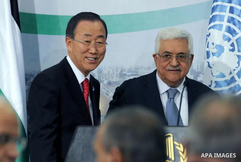 UN chief Ban Ki-moon (L) and Palestinian president Mahmud Abbas (R) deliver a statement to the press in the West Bank city of Ramallah on November 21, 2012. UN chief Ban Ki-moon called for an immediate halt to rocket att...