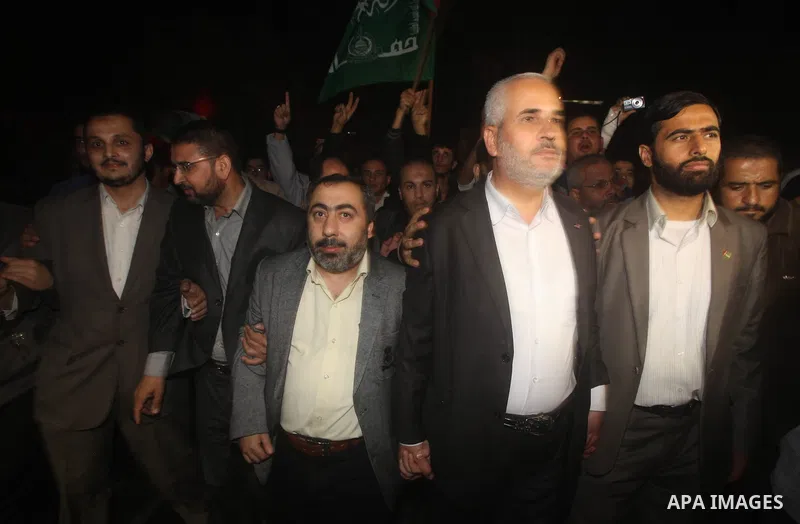 Hamas movement leaders celebrate what they say is a victory over Israel after an eight-day conflict in Gaza City November 21, 2012. Israel and the Islamist Hamas movement agreed on Wednesday to an Egyptian-sponsored ceas...