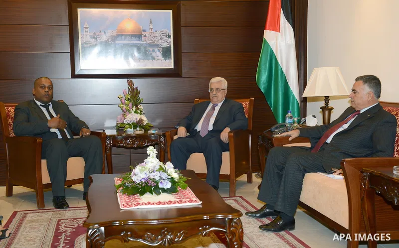Palestinian President Mahmoud Abbas meets with Venezuelan ambassador, in the West Bank city of Ramallah, November 22, 2012. Photo by Thaer Ganaim