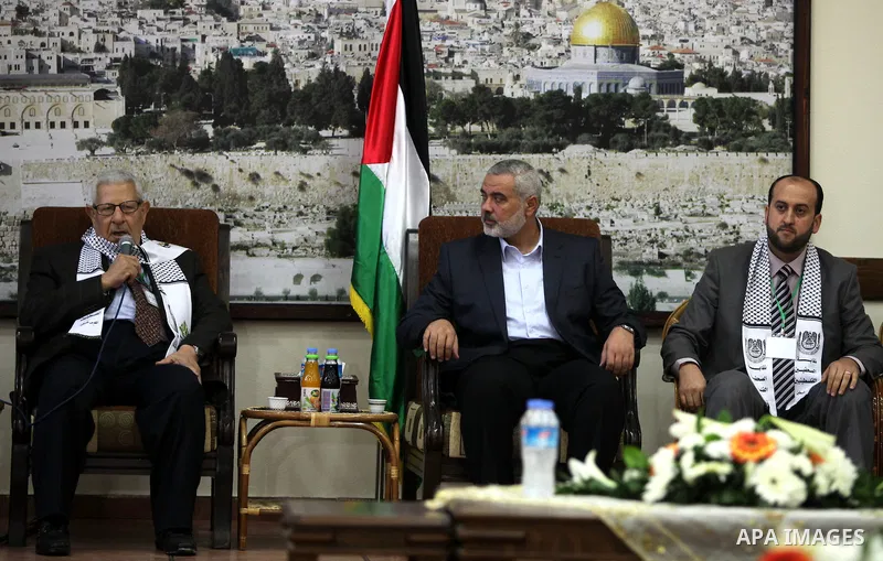 Makram Ahmed, the Secretary General of the Arab Journalists Union speaks during his visit to Gaza strip to show solidarity with Palestinian journalists in Gaza city on November 28, 2012. Israeli aircraft killed 3 and wou...