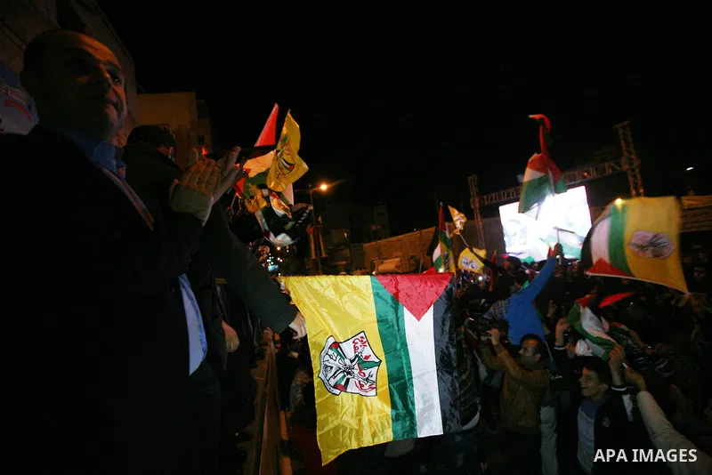 Palestinians celebrate in the West Bank city of Hebron on November 29, 2012 after the General Assembly voted to recognise Palestine as a non-member state. The UN General Assembly on Thursday voted overwhelmingly to recog...