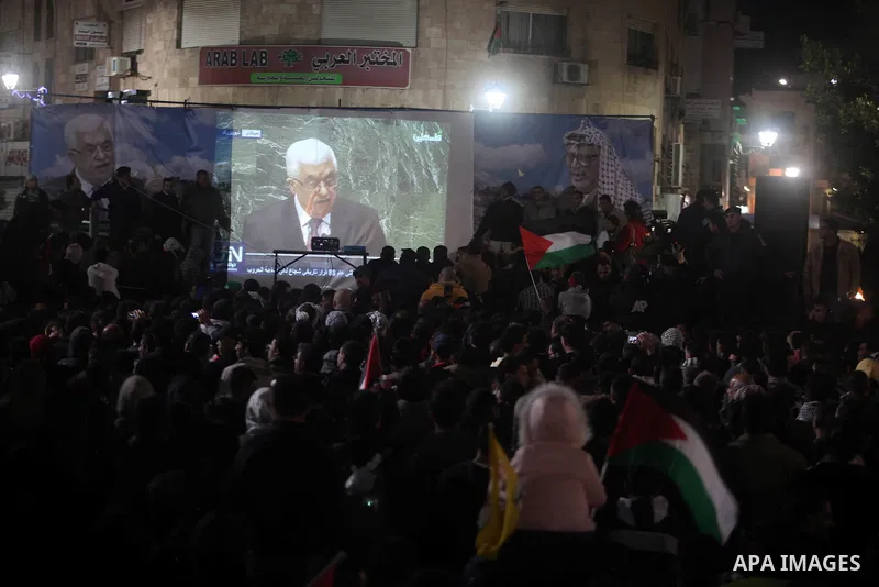Palestinians celebrate in the West Bank city of Hebron on November 29, 2012 after the General Assembly voted to recognise Palestine as a non-member state. The UN General Assembly on Thursday voted overwhelmingly to recog...