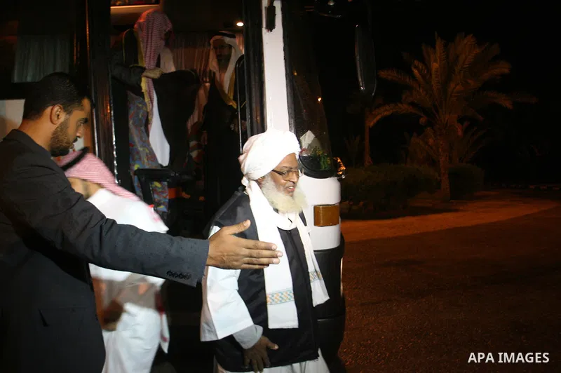 A member of delegation of Association of Muslim Scholars being welcomed at Rafah crossing border southern Gaza strip, Dec 04, 2012. The members of the delegation will give the Friday sermons in Gaza's mosques to show the...