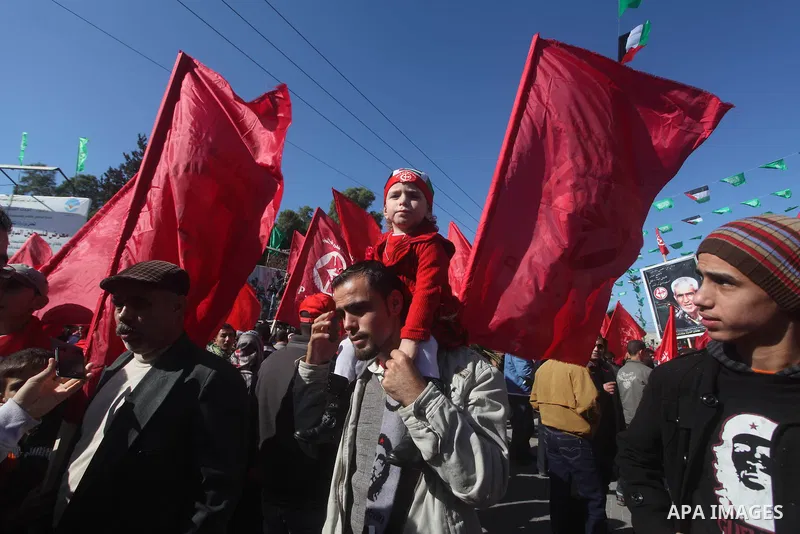 Palestinians take part in a rally organized by the Popular Front for the Liberation of Palestine (PFLP) to celebrate the 45th anniversary of its founding in Gaza City December 6, 2012. Photo by Ashraf Amra