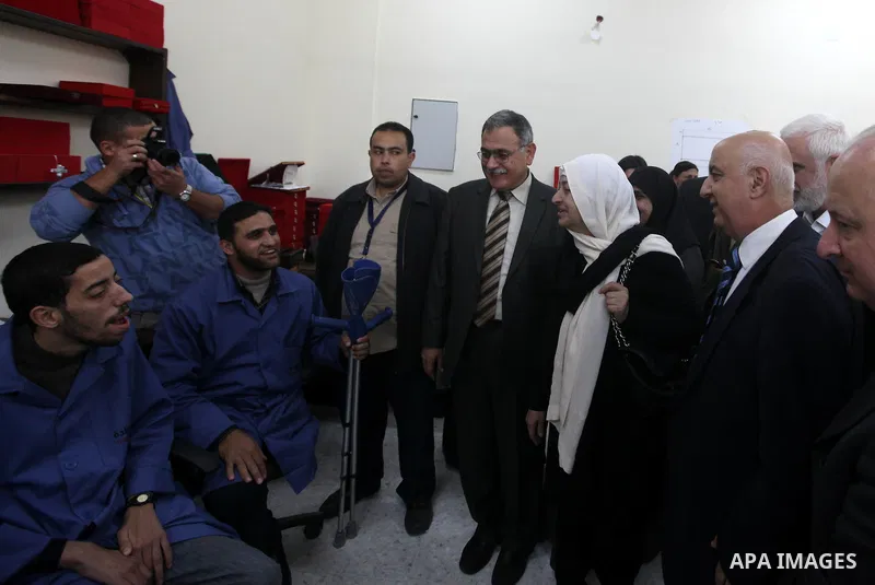 Lebanese parliament member, Bahiya Hariri visits the Islamic University during her tour with the Lebanese delegation to the Gaza Strip, in Gaza city on Dec. 1 . Hariri, the sister of former Lebanese Prime Minister Rafeq...