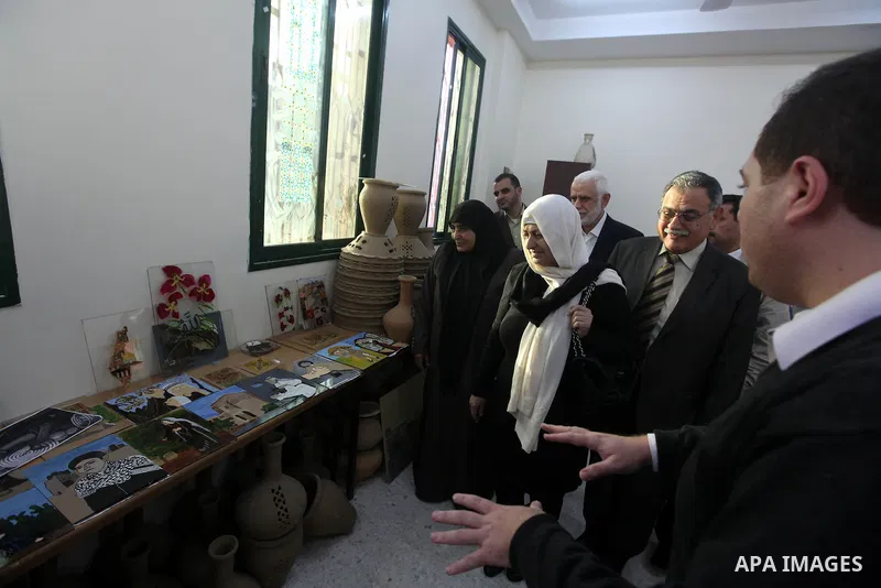 Lebanese parliament member, Bahiya Hariri visits the Islamic University during her tour with the Lebanese delegation to the Gaza Strip, in Gaza city on Dec. 1 . Hariri, the sister of former Lebanese Prime Minister Rafeq...