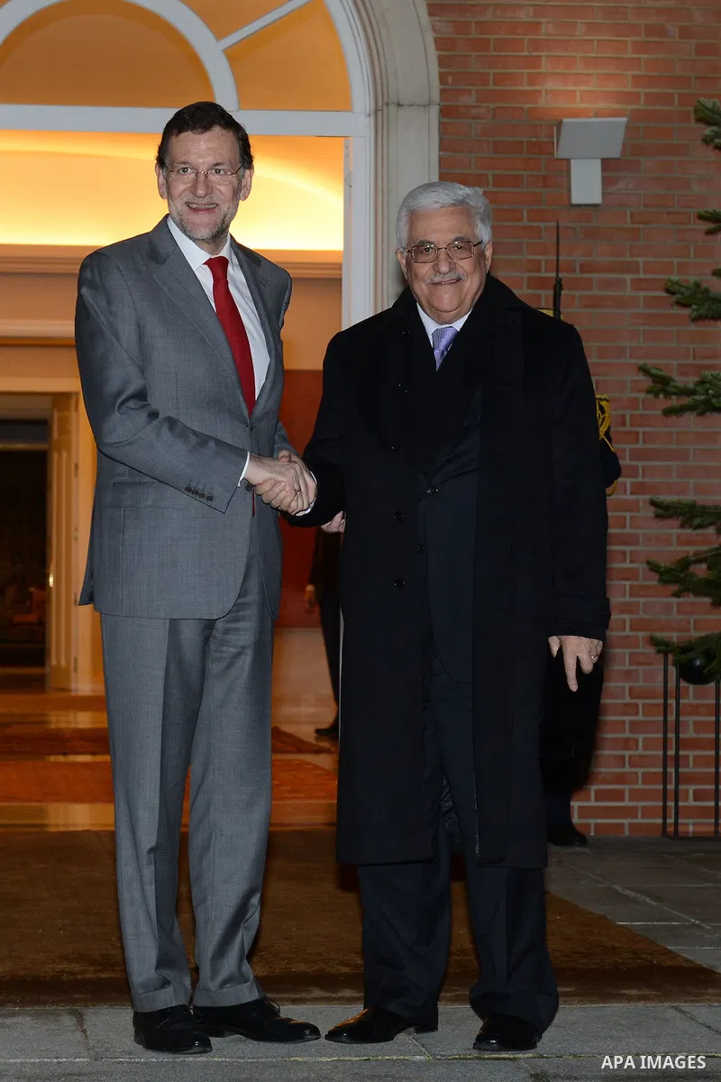 Palestinian President Mahmoud Abbas (Abu Mazen), while access to the Spanish capital Madrid, on Dec.18, 2012. Photo by Thaer Ganaim