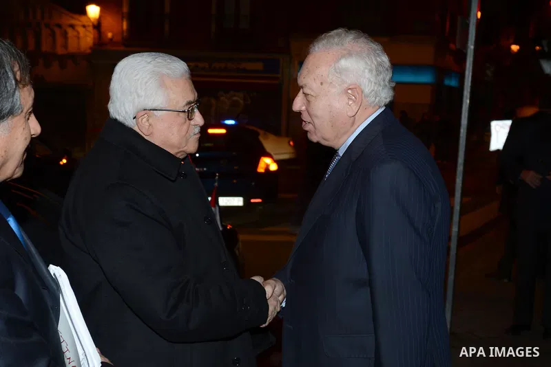 Palestinian President Mahmoud Abbas (Abu Mazen), meets with Spanish Foreign Minister in Spanish capital Madrid, on Dec.18, 2012. Photo by Thaer Ganaim