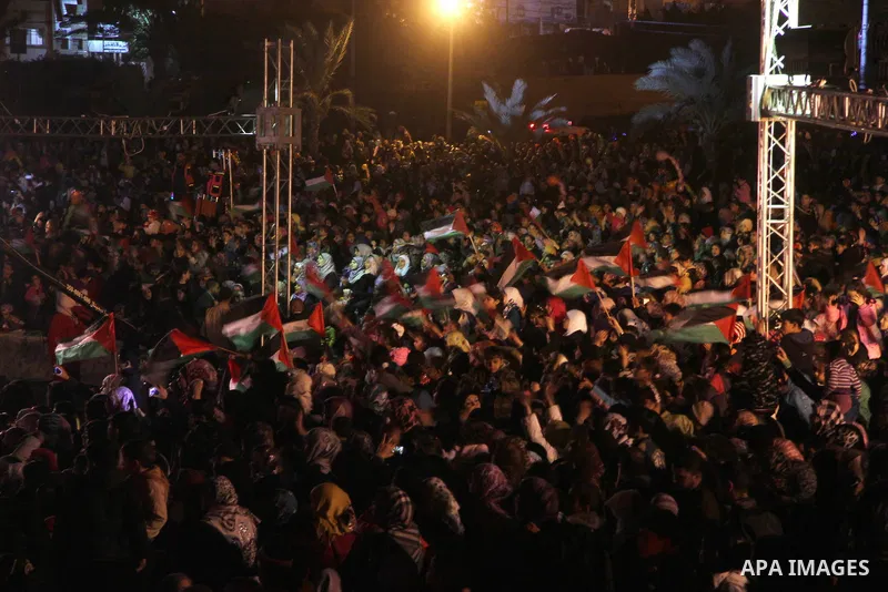 Palestinians attend a concert by Birds of Paradise group during an Islamic song festival in Gaza City on December 20, 2012. Photo by Ezz Zanoun