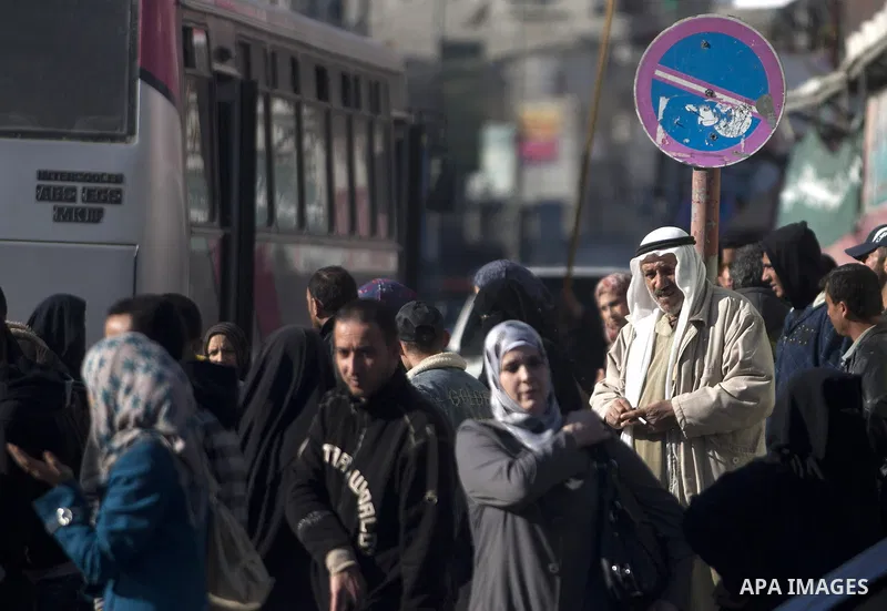 Palestinians shop at the saturday's popular market in Rafah southern Gaza strip on 22 December 2012. Normal life in Gaza resumed remarkably fast after a ceasefire agreement was announced following eight days of cross bor...