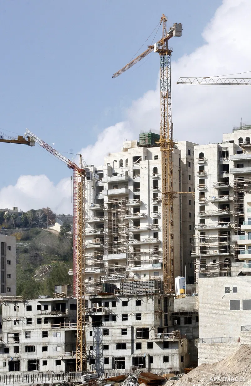 A general view for a construction site of houses in the settlement of Kiryat Moreh in southern Jerusalem, Dec. 30, 2012. The Palestinian presidency condemned on Monday an Israeli government decision to build 1500 new hou...