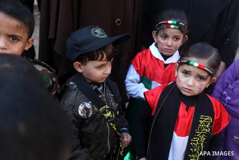 Palestinian children gather during a rally in Gaza city on December 31, 2012. in solidarity with hunger-striking detainees held by Israel to demand their release from detention without trial. Photo by Majdi Fathi