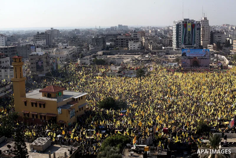 Palestinian Fatah supporters take part in a rally marking the 48th anniversary of the founding of the Fatah movement, in Gaza City January 4, 2013. Fatah held its anniversary rally for the first time since 2007 in Gaza S...