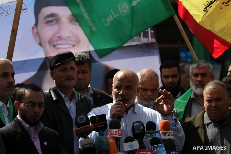 Palestinians take part in a protest against the death of a Palestinian detainee in an Israeli jail, in Gaza City February 24, 2013. Palestinian officials on Saturday demanded an international investigation into the death...