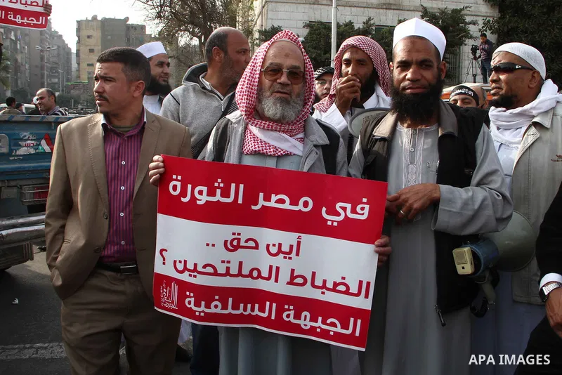 Egyptian protesters take part in a demonstration in support for bearded policemen, in front of Abden palace, Cairo, Egypt, 01 March 2013. Some bearded Policemen staged a sit-in earlier in the week in Cairo, demanding the...