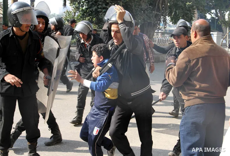 Egyptian riot police arrest a protester during clashes following the funeral of Egyptian activist Mohamed al-Shafie in Cairo, Egypt, 05 March 2013. According to local media sources, clashes broke out between mourners and...