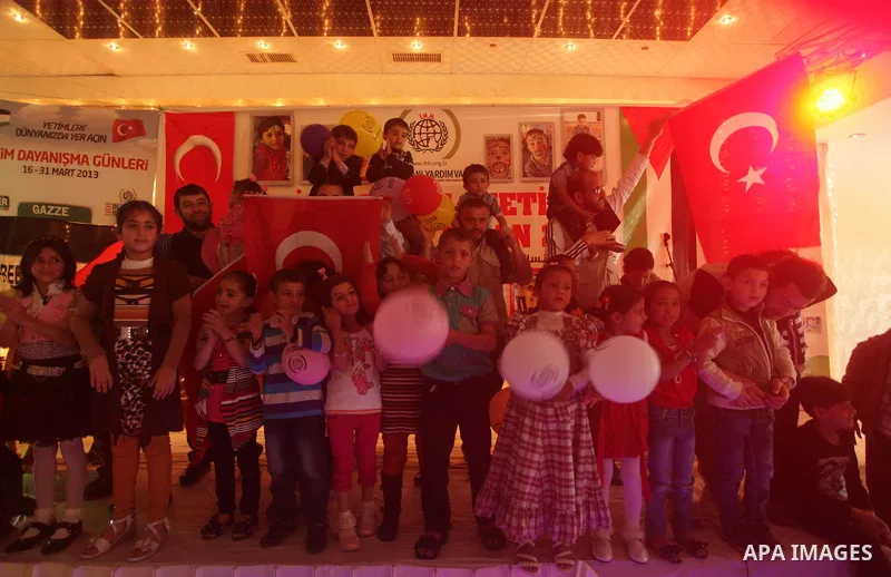 Turkish humanitarian relief IHH, organize a ceremony to mark "World Orphan Day" in Gaza City, on April 6, 2013. Photo by Ashraf Amra