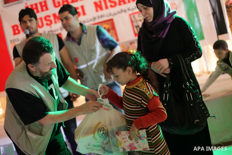 Turkish humanitarian relief IHH, organize a ceremony to mark "World Orphan Day" in Gaza City, on April 6, 2013. Photo by Ashraf Amra