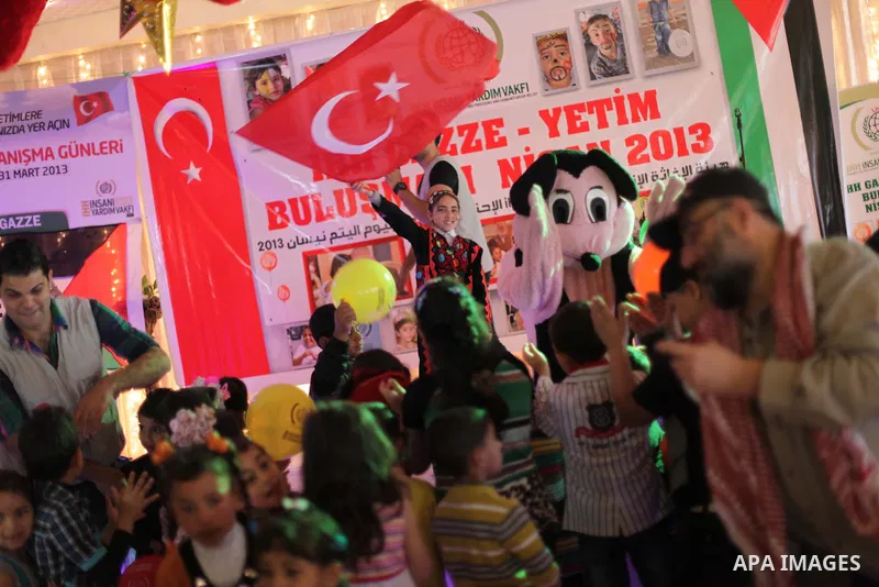 Turkish humanitarian relief IHH, organize a ceremony to mark "World Orphan Day" in Gaza City, on April 6, 2013. Photo by Ashraf Amra