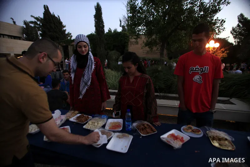 Palestinians of the wattan student movement participate in the fifth Palestinian Heritage Festival at the Hebrew University in Jerusalem on June 3, 2013. Photo by Saeed Qaq